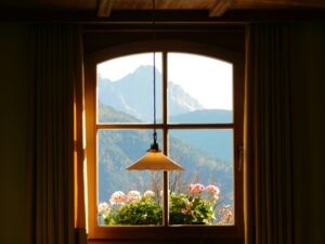 How to Secure Windows in your Household